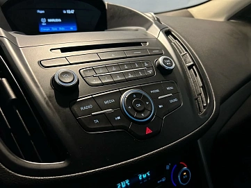 Ford Kuga, 2018г, передний привод, автомат