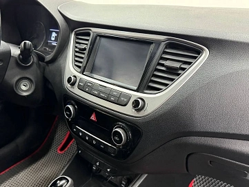 Hyundai Solaris, 2018г, передний привод, автомат