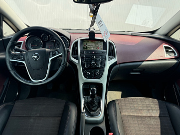 Opel , 2011г., передний привод, механика