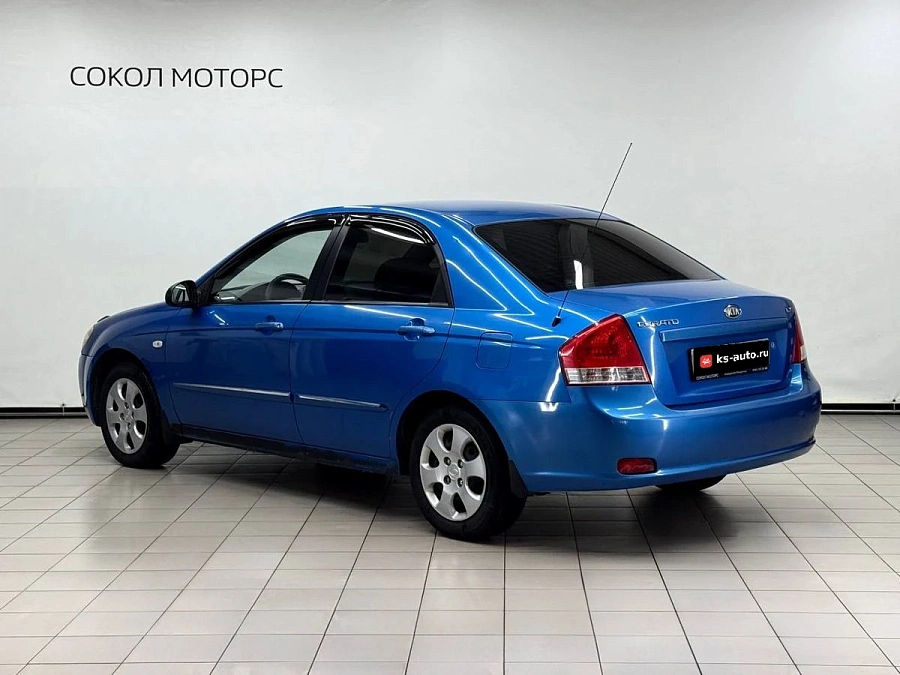 Kia Cerato, 2008г., передний привод, механика