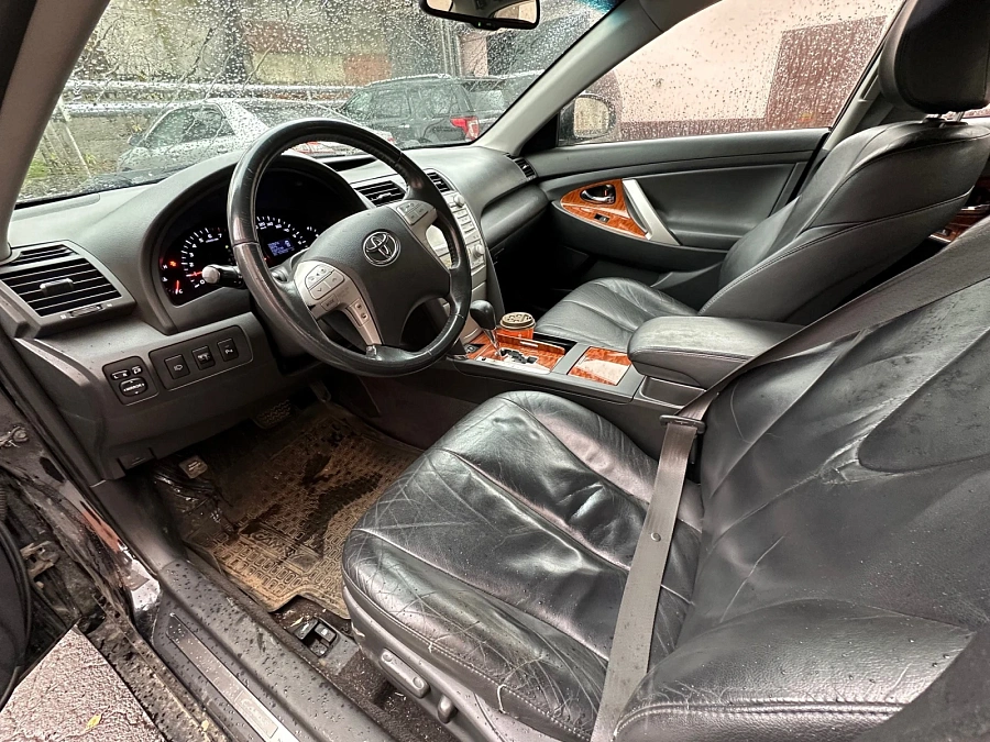 Toyota Camry, 2010г., передний привод, автомат