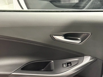 Hyundai Lafesta, 2025г, передний привод, робот