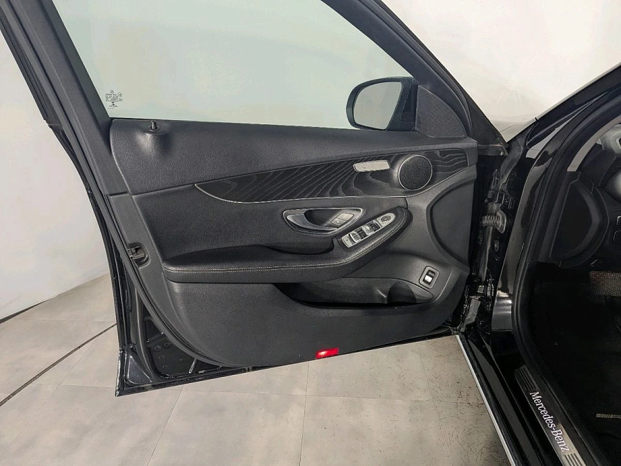 Mercedes-Benz C-Класс, 2016г., полный привод, автомат