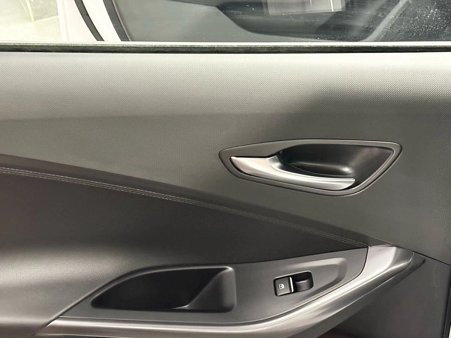 Hyundai Lafesta, 2025г., передний привод, робот