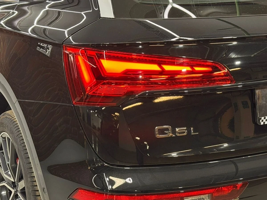 Audi , 2025г., полный привод, робот