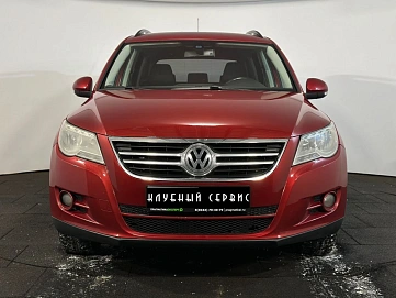 Volkswagen Tiguan, 2009г, полный привод, механика