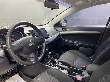 Mitsubishi Lancer, 2010г, передний привод, механика