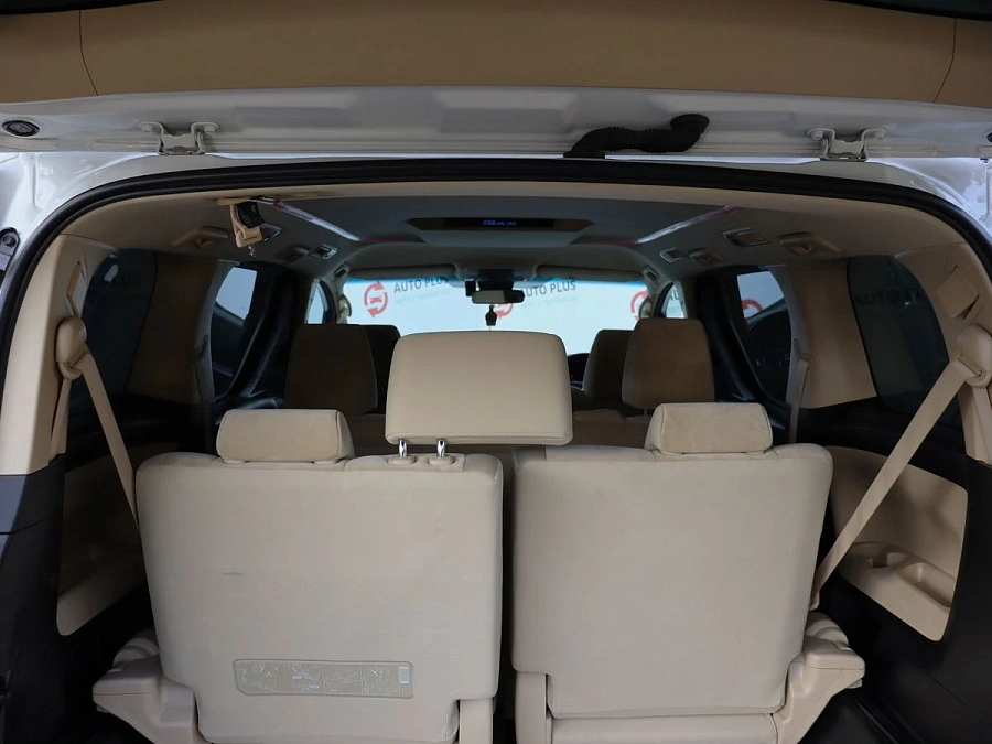 Toyota Alphard, 2019г., полный привод, вариатор
