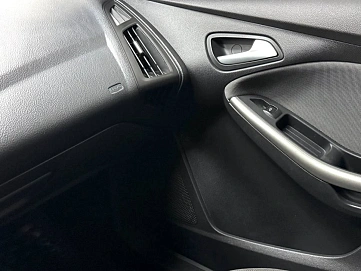 Ford Focus, 2012г, передний привод, механика