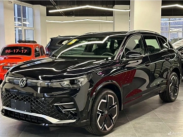 Volkswagen Tiguan, 2024г, полный привод, робот