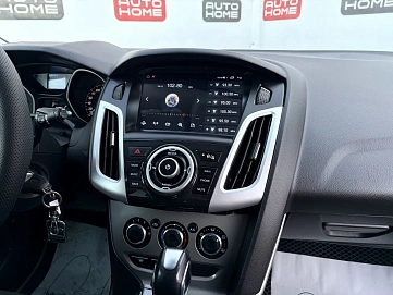 Ford Focus, 2011г., передний привод, робот