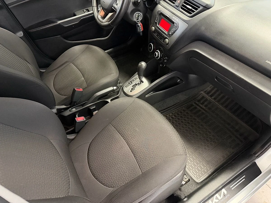 Kia Rio, 2013г., передний привод, автомат