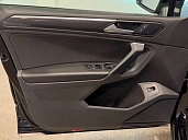 Volkswagen Tiguan, 2019г., передний привод, автомат