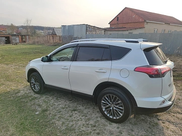 Toyota RAV4, 2016г, полный привод, автомат