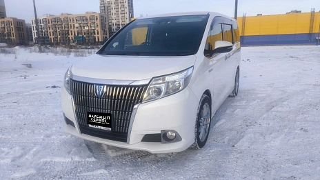 Toyota Esquire, 2016г, передний привод, вариатор