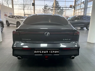 Changan UNI-V, 2023г, передний привод, робот