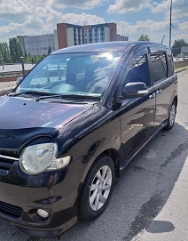 Toyota Sienta, 2011г, передний привод, вариатор