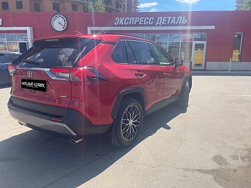Toyota RAV4, 2021г, полный привод, вариатор