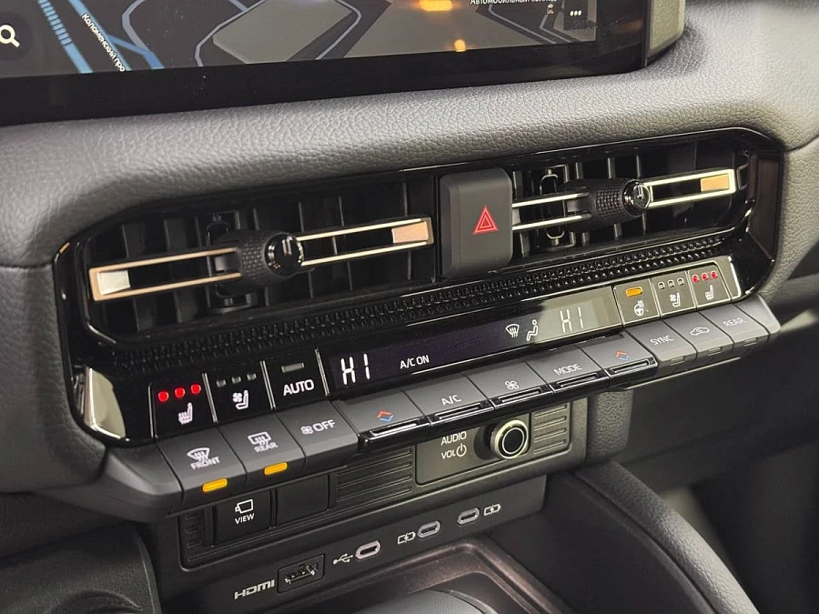 Toyota Land Cruiser Prado, 2025г., полный привод, автомат