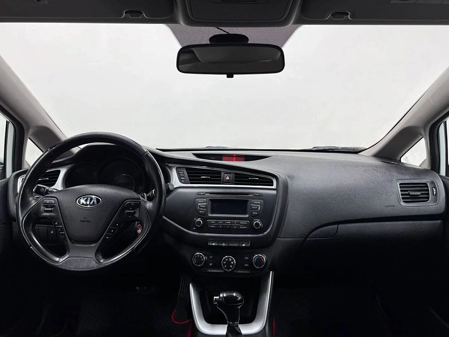 Kia Ceed, 2018г., передний привод, автомат