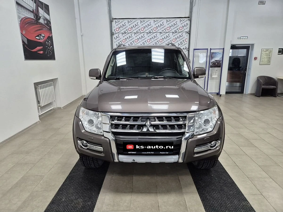 Mitsubishi Pajero, 2015г., полный привод, автомат