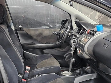 Honda Jazz, 2007г, передний привод, вариатор