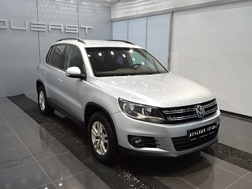 Volkswagen Tiguan, 2013г, передний привод, механика