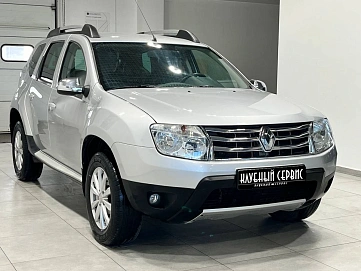 Renault Duster, 2013г, передний привод, автомат