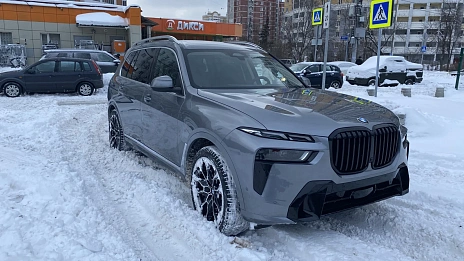BMW X7, 2023г, полный привод, автомат