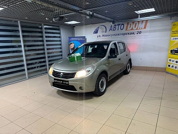 Renault Sandero, 2012г, передний привод, механика