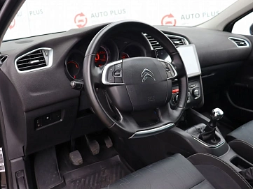 Citroen C4, 2011г, передний привод, механика