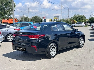 Kia Rio, 2018г, передний привод, автомат