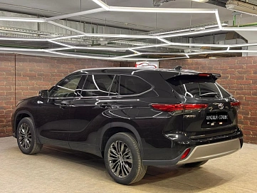 Toyota Highlander, 2026г, полный привод, автомат