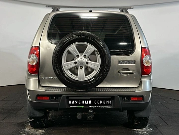 Chevrolet Niva, 2013г, полный привод, механика