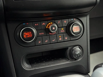 Nissan Qashqai, 2013г, передний привод, вариатор