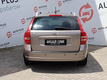 Kia Ceed, 2011г, передний привод, автомат