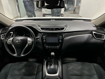 Nissan X-Trail, 2017г, передний привод, вариатор