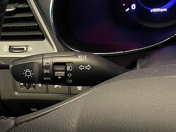 Hyundai Santa Fe, 2014г, передний привод, автомат