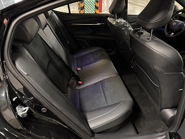 Toyota Camry, 2024г, передний привод, вариатор