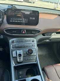 Hyundai Santa Fe, 2021г, полный привод, автомат