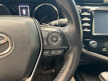 Toyota Camry, 2020г, передний привод, автомат
