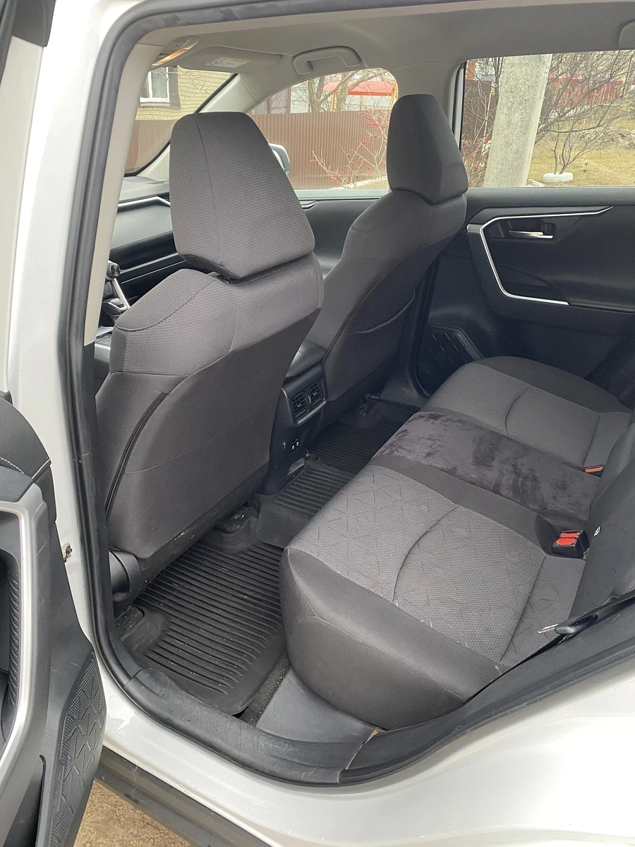 Toyota RAV4, 2021г., полный привод, вариатор