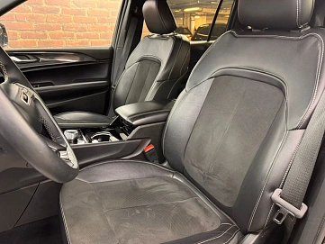 Jeep Grand Cherokee, 2021г, задний привод, автомат