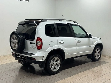 Chevrolet Niva, 2015г, полный привод, механика