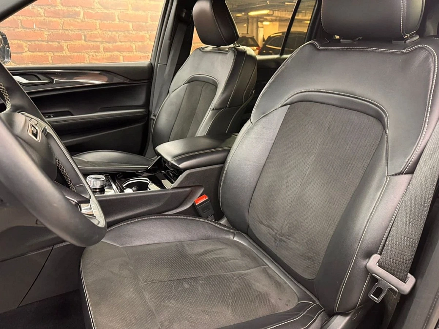 Jeep Grand Cherokee, 2021г., задний привод, автомат