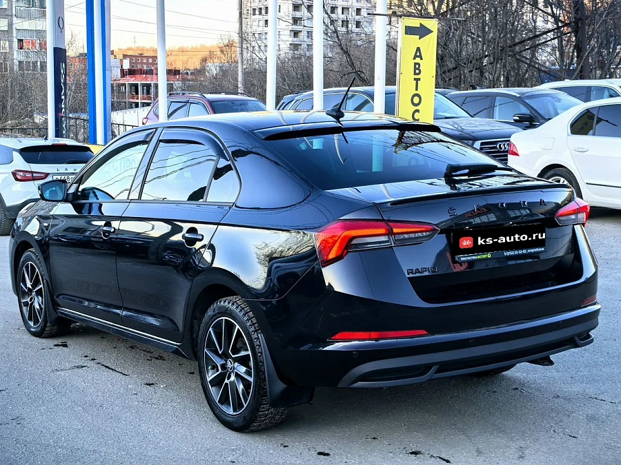 Skoda Rapid, 2022г., передний привод, робот