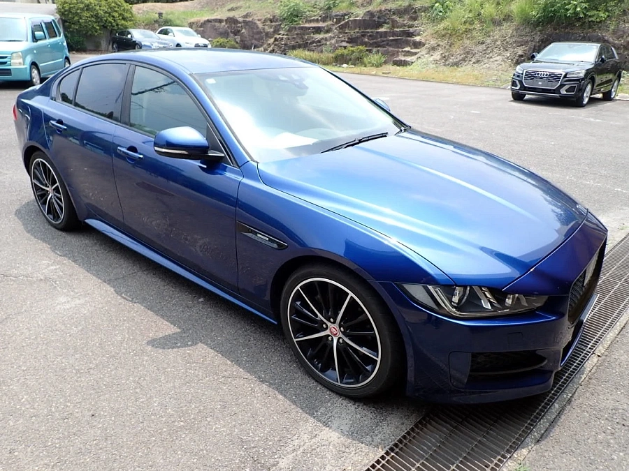 Jaguar XE, 2016г., полный привод, автомат