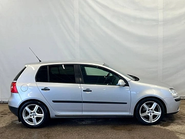 Volkswagen Golf, 2008г, передний привод, автомат