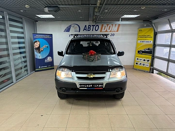 Chevrolet Niva, 2011г, полный привод, механика