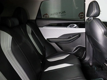 Geely Coolray, 2023г, передний привод, робот